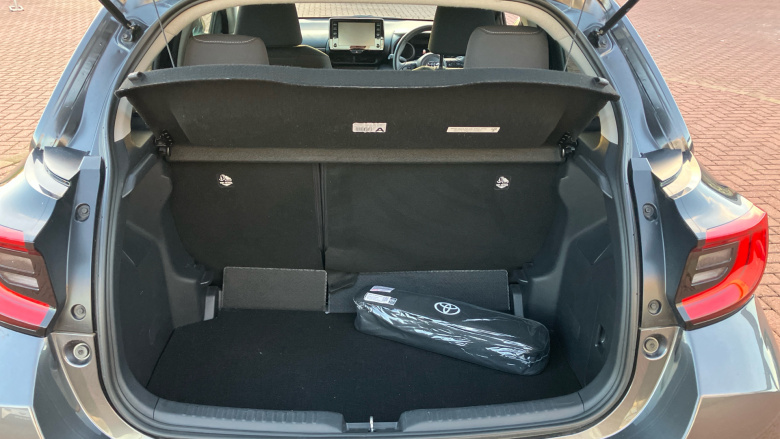 Toyota Yaris 1.5 Hybrid Design 5dr CVT Hybrid Hatchback